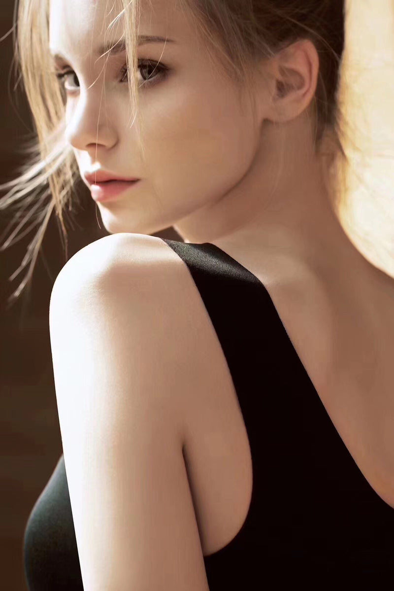 預購【Kissy 如吻】無痕內衣 經典背心款：黑